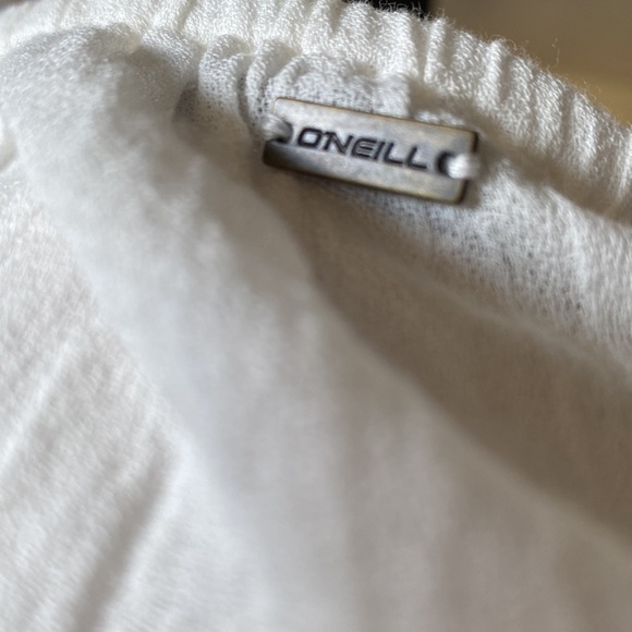 O’NEILL NWT Nikole Halter Top Junior SIZE L - Picture 10 of 11